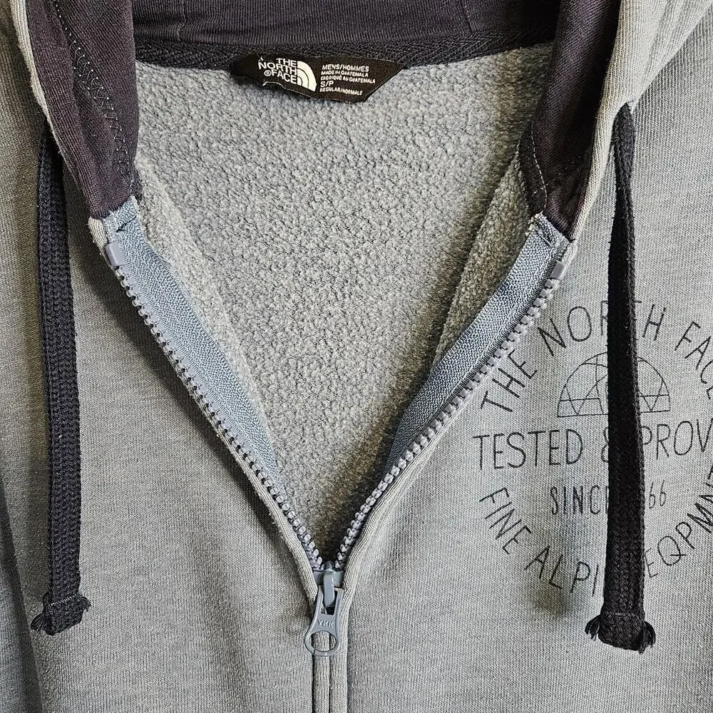 The North Face Mountain Athletics Full Zip Up Hoodie Mens Small light blue